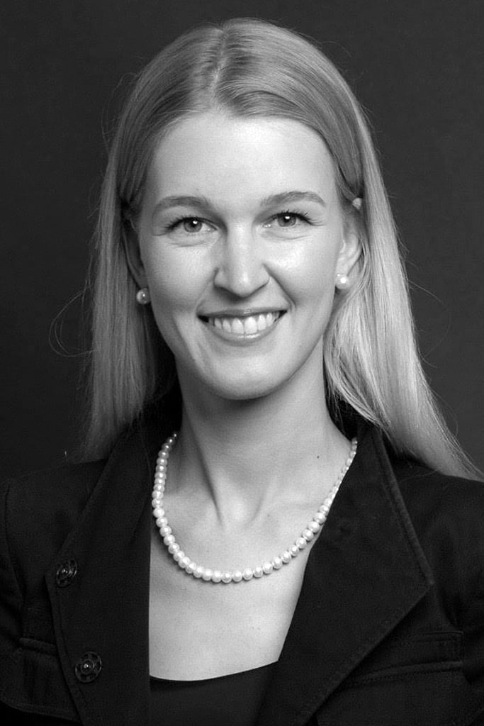 Monika-Rihma-Mintz-Group 638 x 1024 mono-1